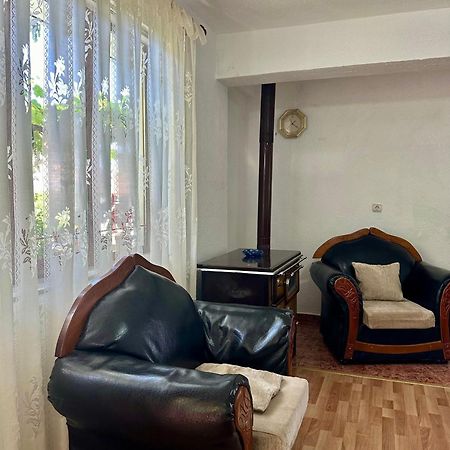Ferienwohnung Jea House Pogradec Exterior foto