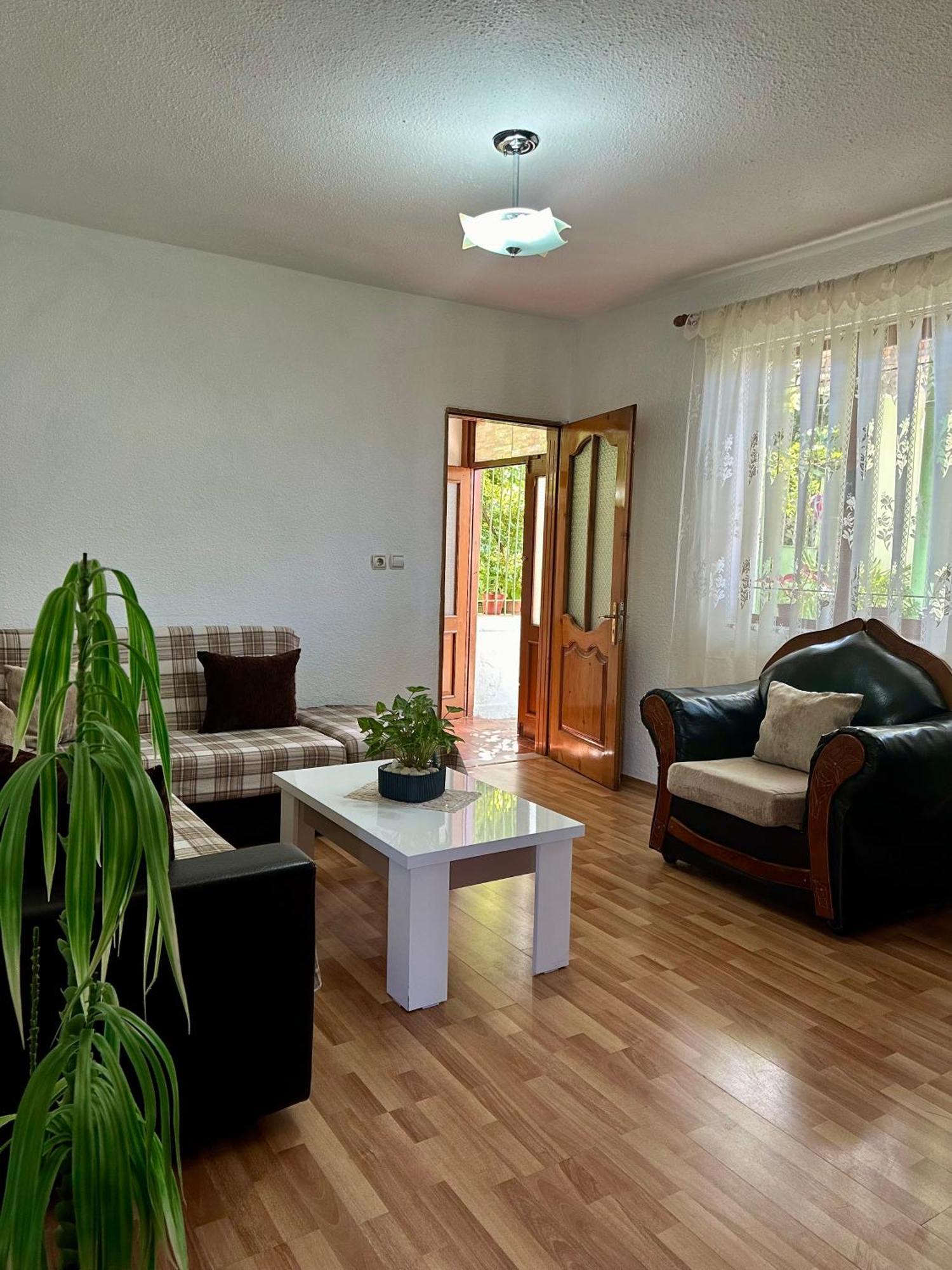 Ferienwohnung Jea House Pogradec Exterior foto