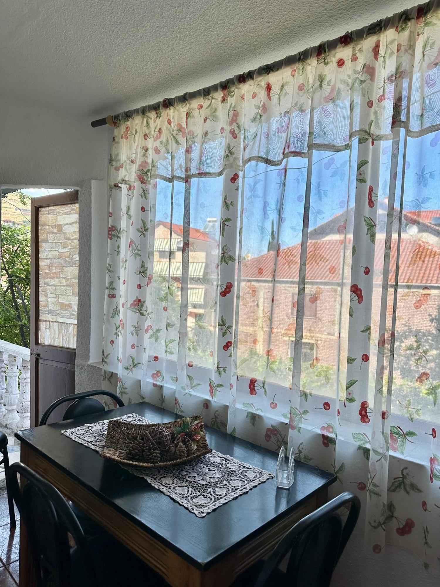 Ferienwohnung Jea House Pogradec Exterior foto
